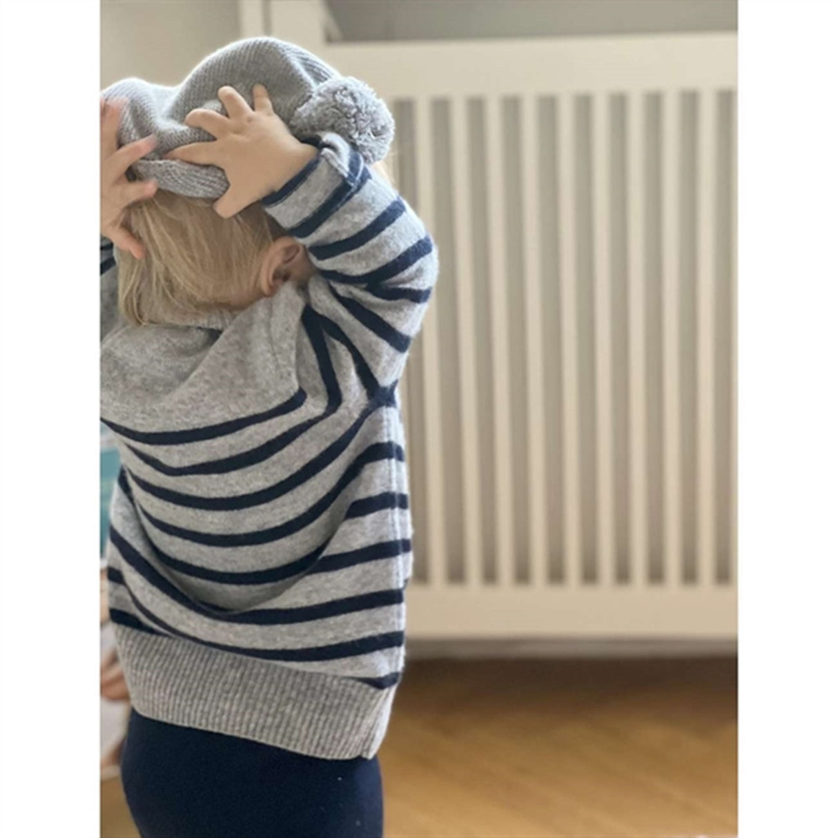 HOLMM Oxford Stripe Opal Cashmere Stickat Pullover