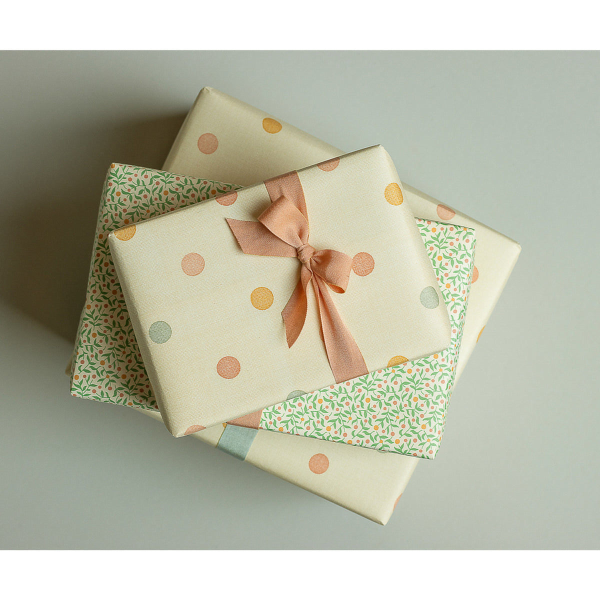 Maileg Present Wrap, 10 M - Multi Dots