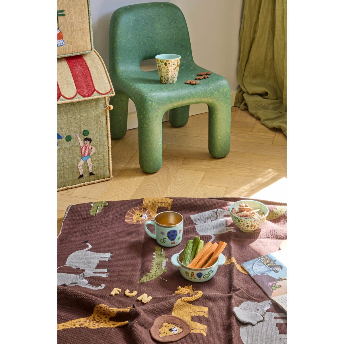 Rice Rustfrit Stål Baby Kopp Med Handle And Fixed Överdrag - Mint Fun Fair Print - 260 Ml