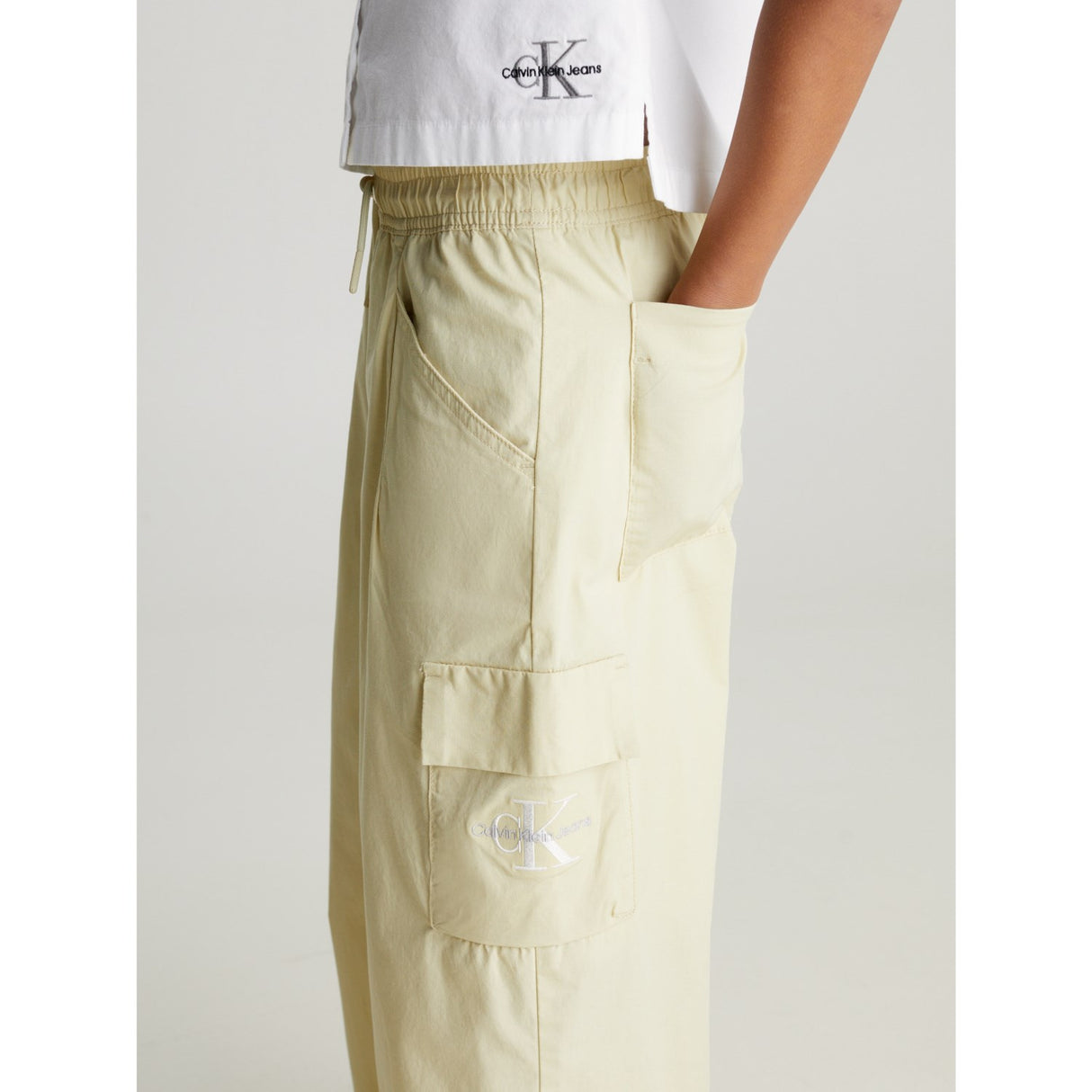 Calvin Klein Wide Leg Cargo Byxor Green Haze 3