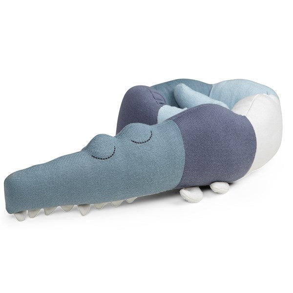 Sebra Strikket Mini Kudde Sleepy Croc Powder Blue