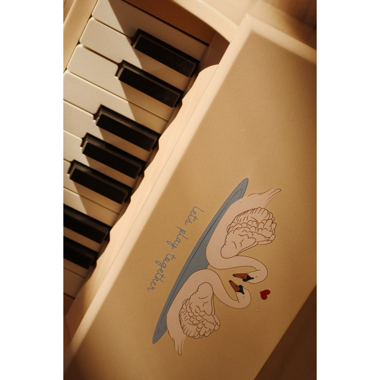 Konges Sløjd Swan  Piano Fsc 114