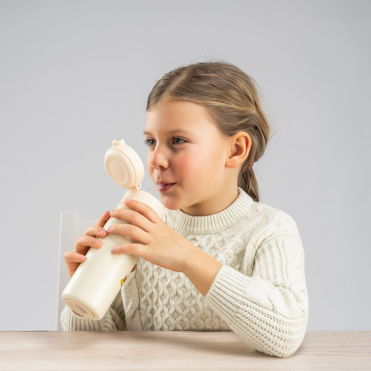 REER Dricksflaska med sugrör - Creme