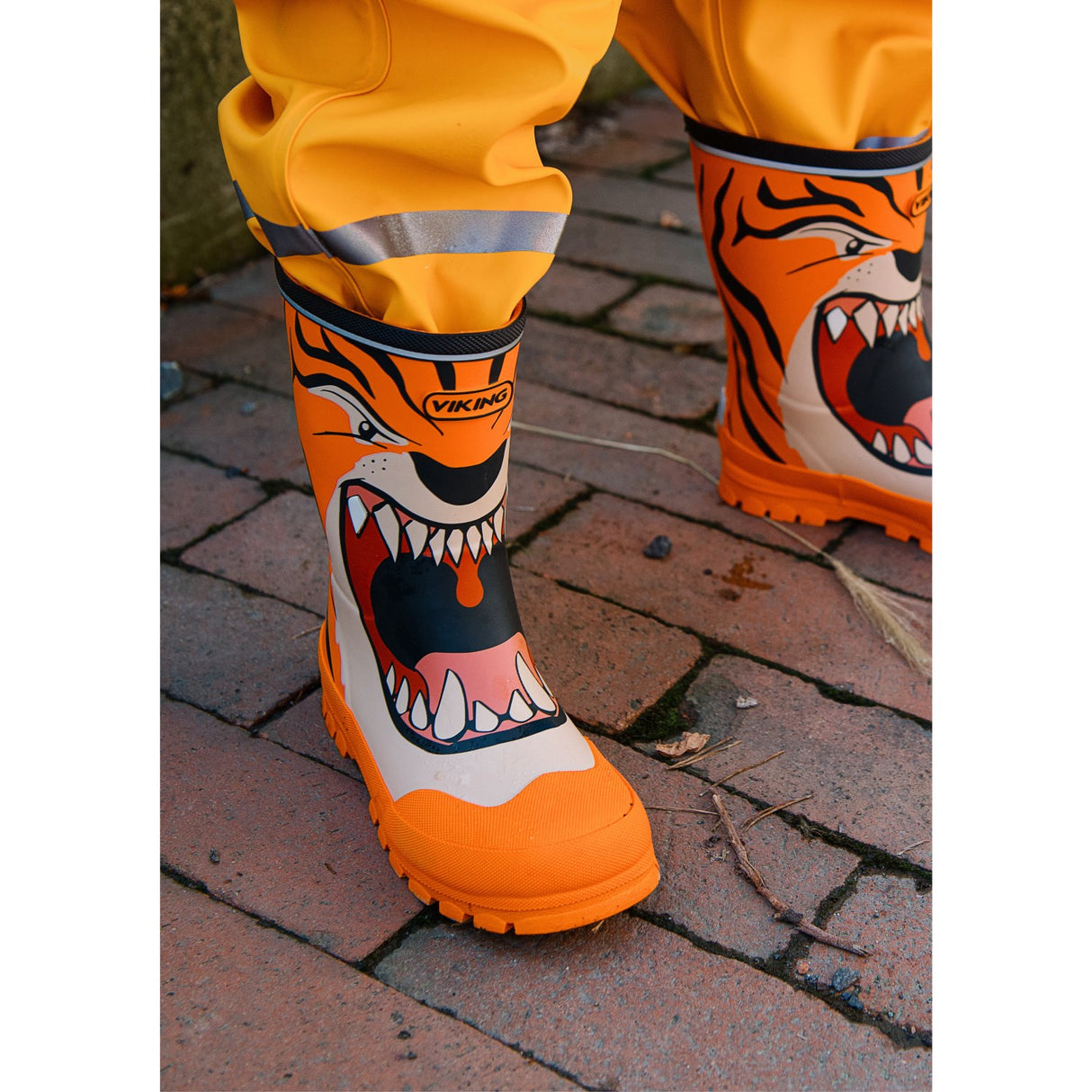 VIKING Orange/Multi Jolly Print