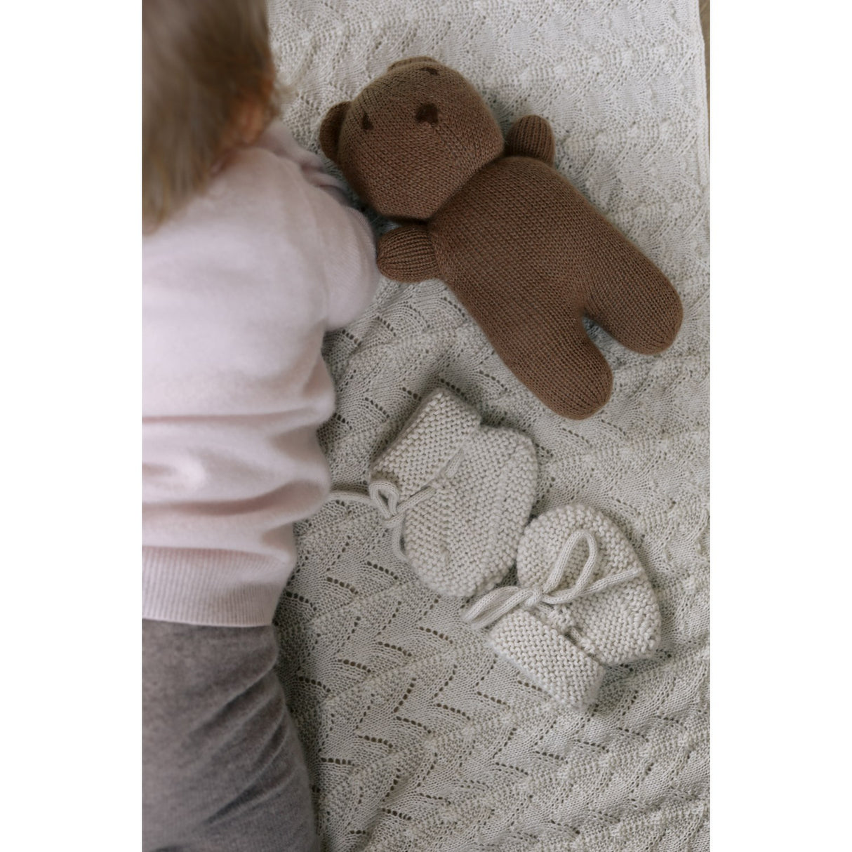 HOLMM Powder Billy Cashmere Stickad Sweater