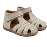 Pom Pom Bellis Starters™ Scallop Kardborreband Sandal