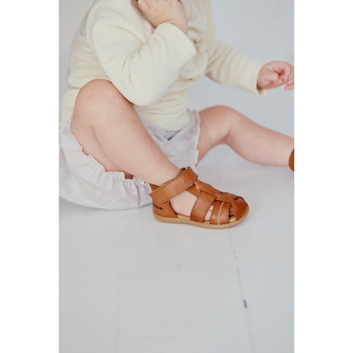 Angulus Cochnac Barnets Første Sandal Med Kontraststikninger