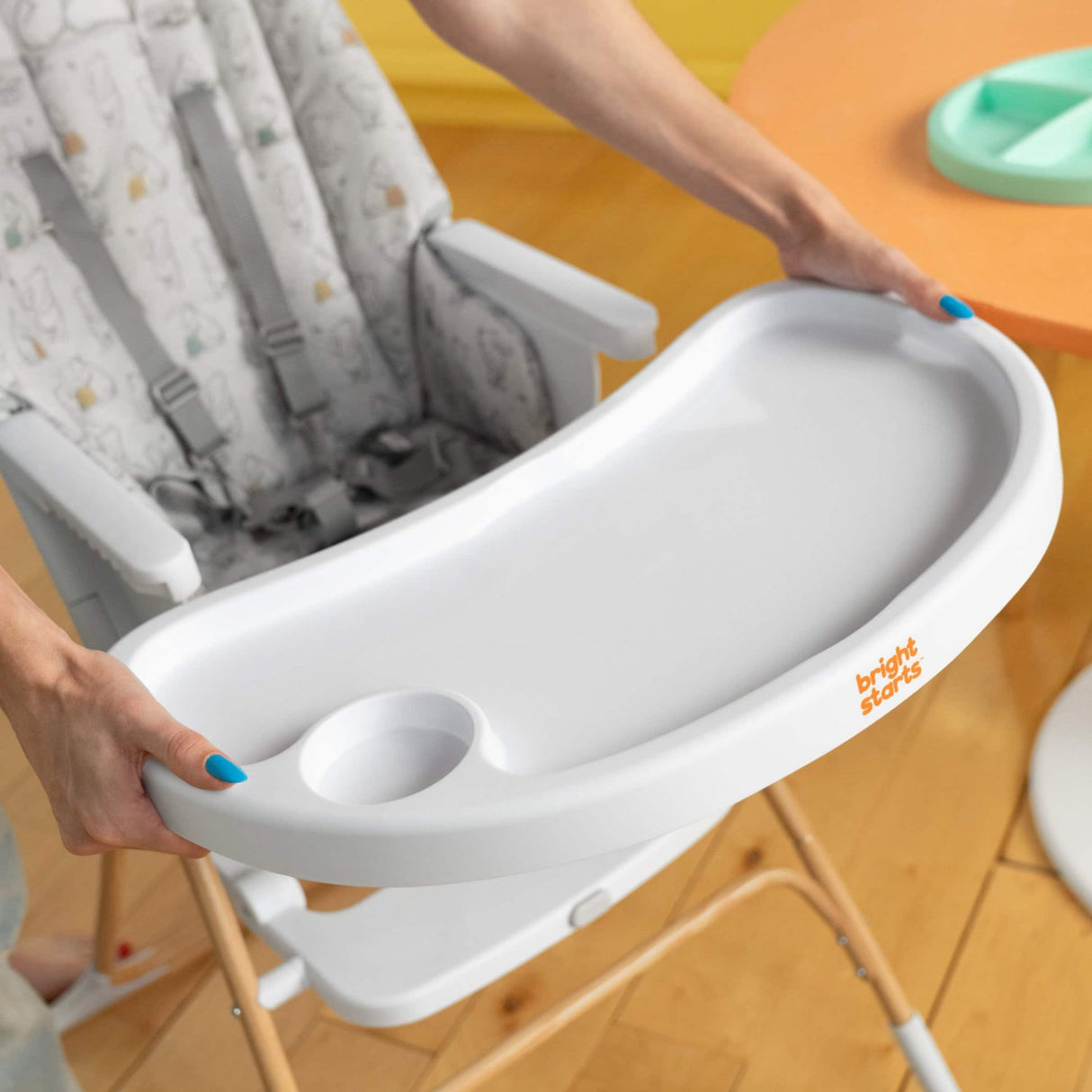 Bright Starts Winnie The Pooh Classic Pals™ Compact Folding High Stol