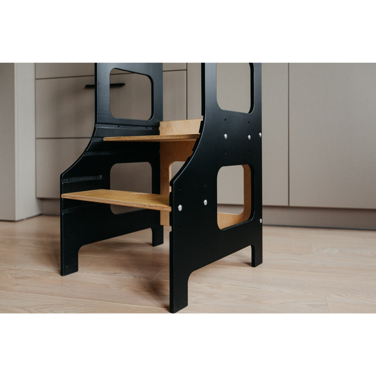 Duck Woodworks Adjustable Kitchen Tower Black