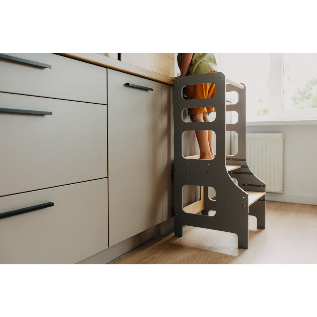Duck Woodworks Adjustable Kitchen Tower Grey
