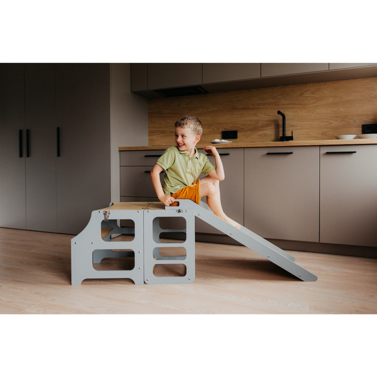 Duck Woodworks Foldable Kitchen Tower w. Slide Grey