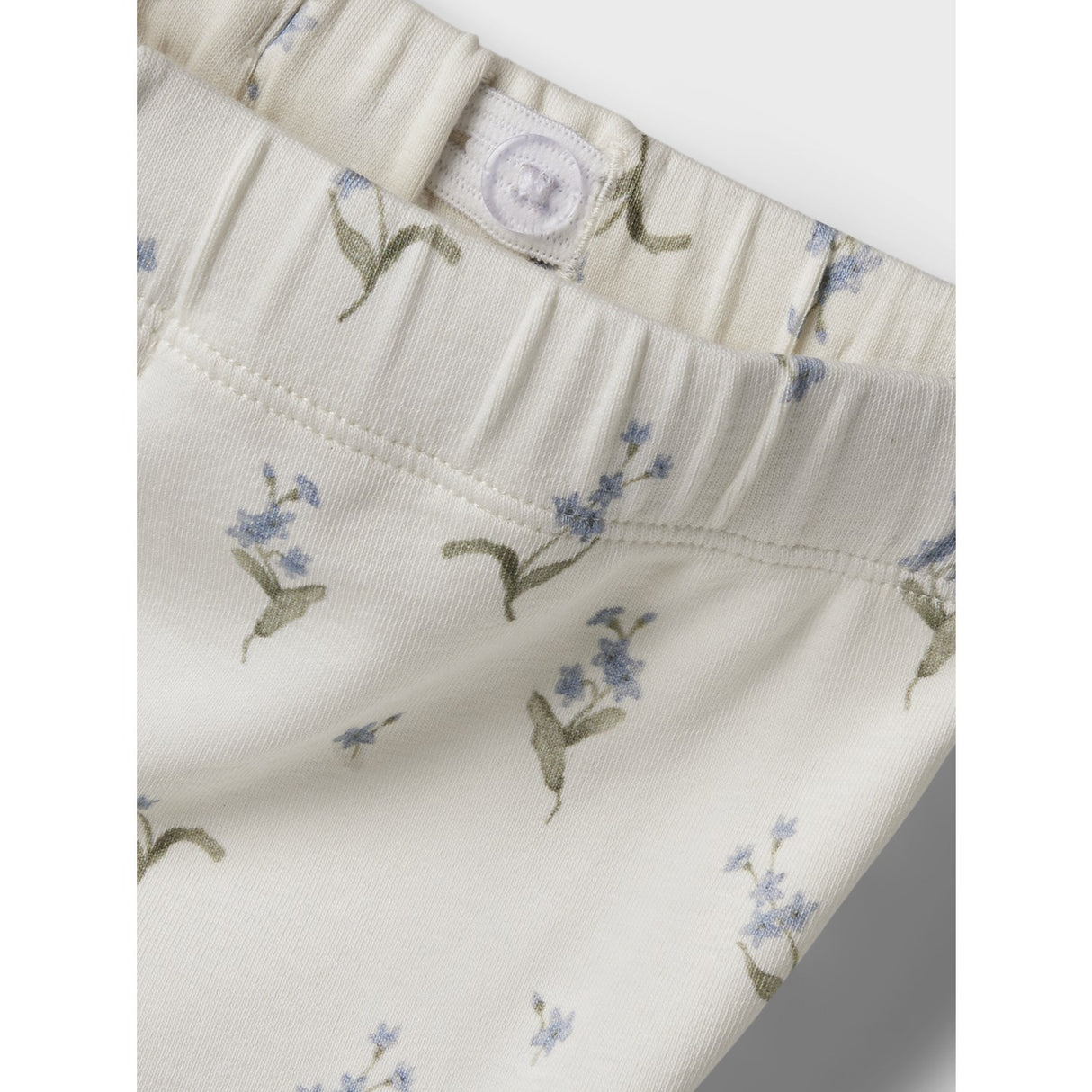 Lil'Atelier Coconut Milk Forget Me Not Gayo Sen Shorts