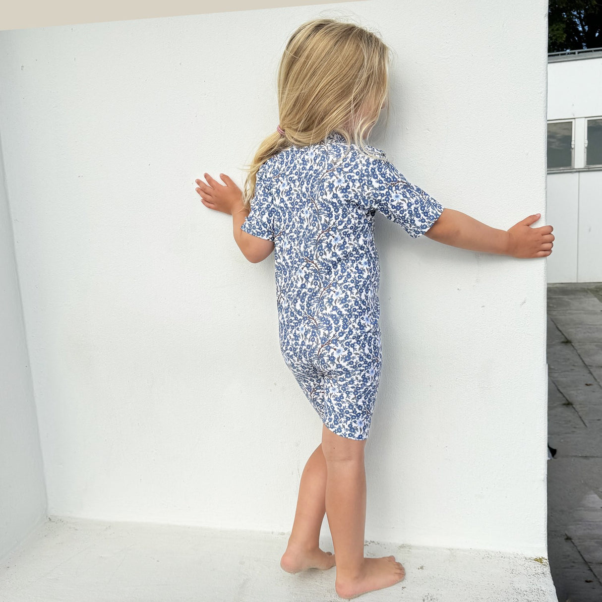 Petit Crabe Empress B Natsu Sunsuit S/S - Made Med Liberty© Tyg