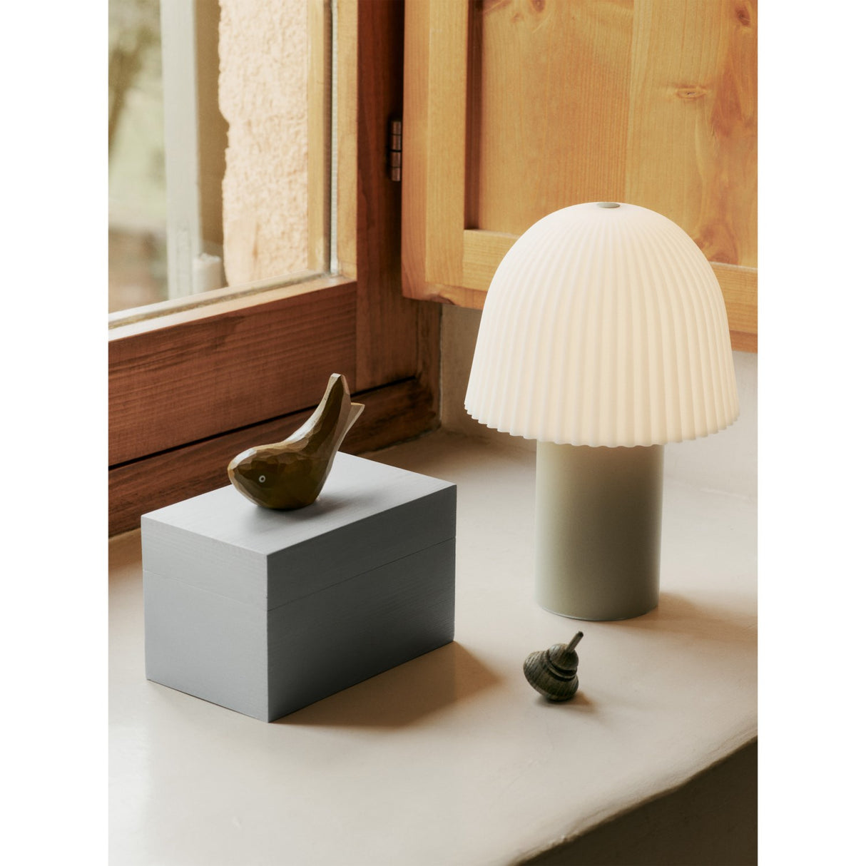 Ferm Living Cashmere/White Frill Portable Lampa