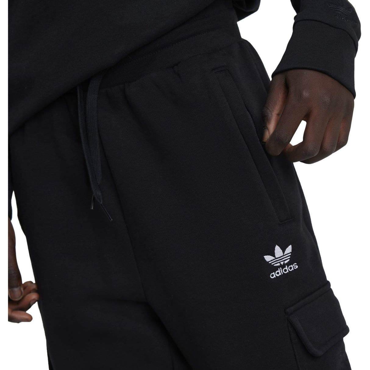 adidas Originals Black Fleece Cargo P Byxor
