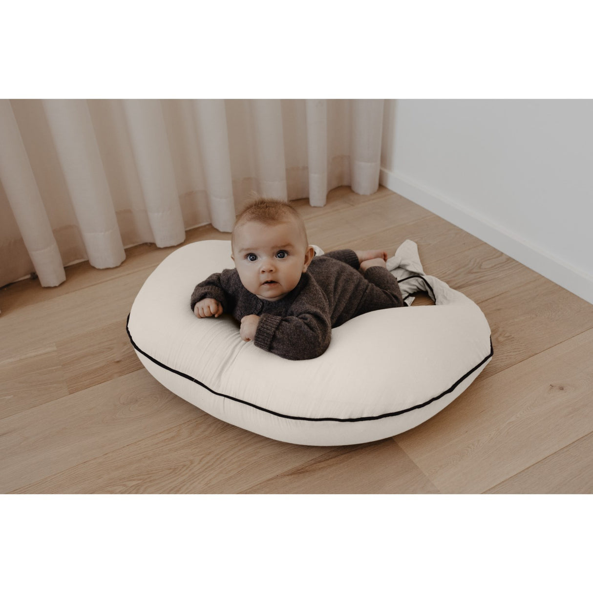 That's Mine X Élhée French Oak Collab Nursing Kudde