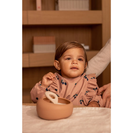 LIEWOOD Berry / Pale Tuscany Merle Ruffle Cape Haklapp