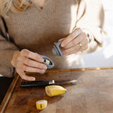 Mushie Shifting Sand Silikon Fresh Food Feeder 2-Pack