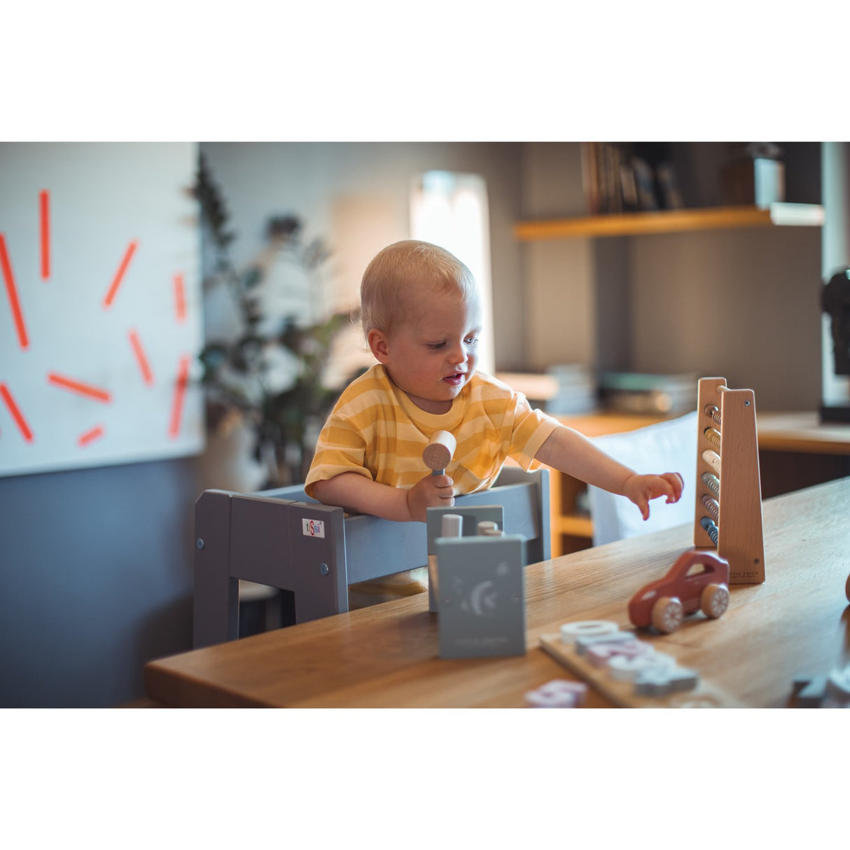 tiSsi® Stormy Grey Laquer Felix Lärande Torn Massiv Bok