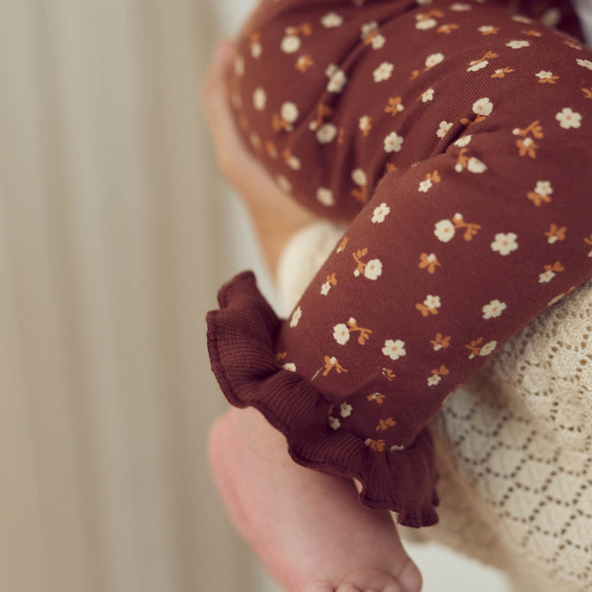 Müsli Root/ Oak/ Clay Cedar Frill Byxor Baby