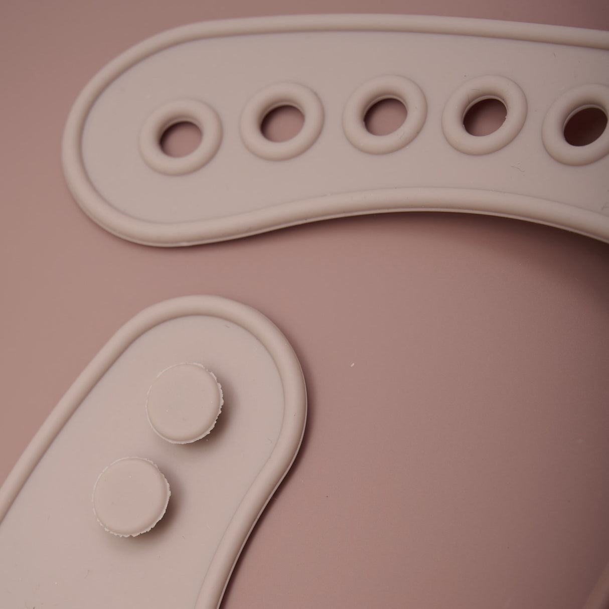 CeLaVi Burlwood Silicon Haklapp (2-Pack)