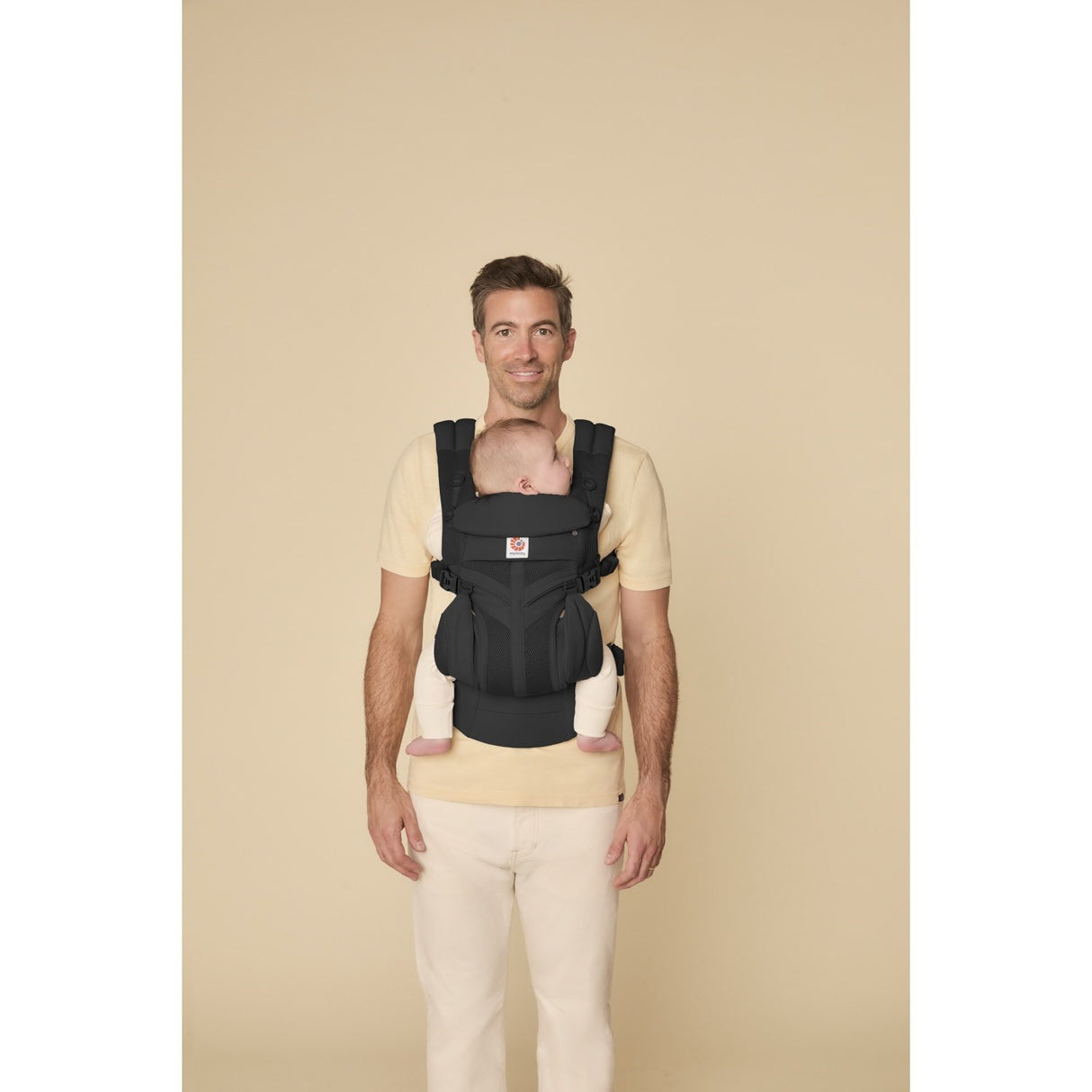 Ergobaby Onyx Black Omni Classic Mesh