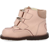 Angulus Rosebud/Rosebud påbörjar TEX-känga med hjärtbroderi