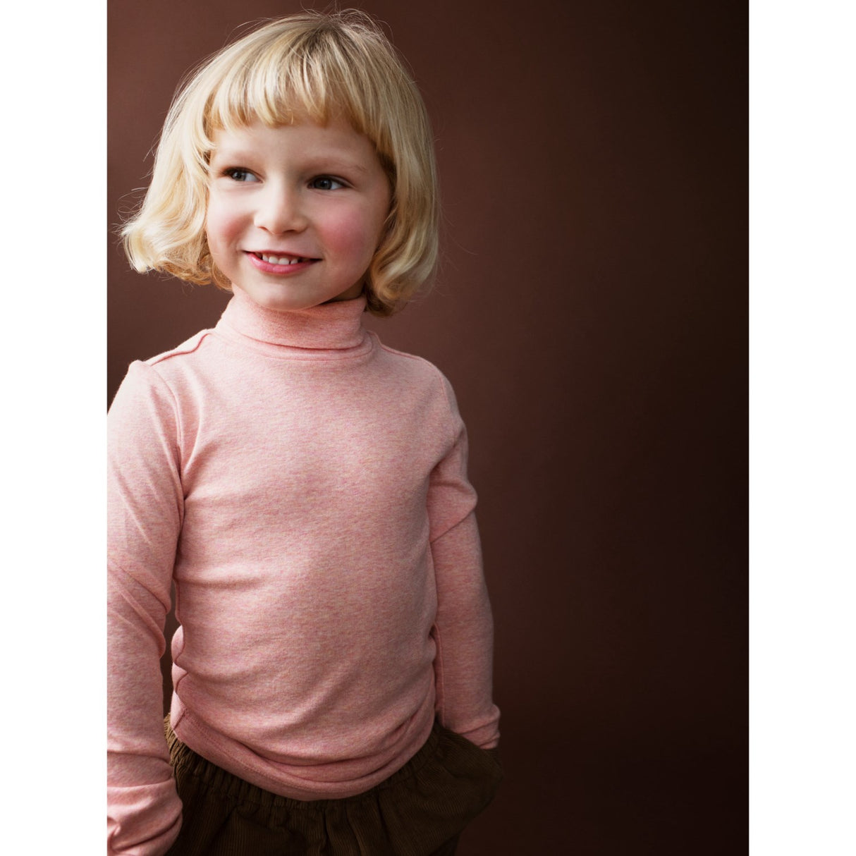 Serendipity Coral Turtleneck Blus