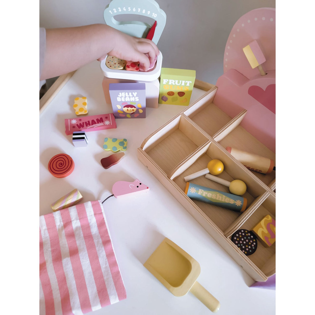 Tender Leaf Godis Shop