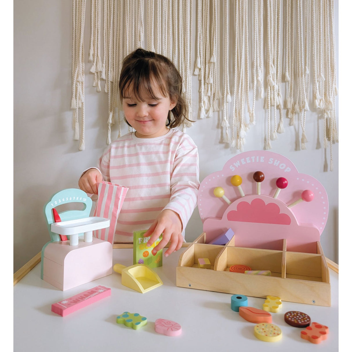 Tender Leaf Godis Shop