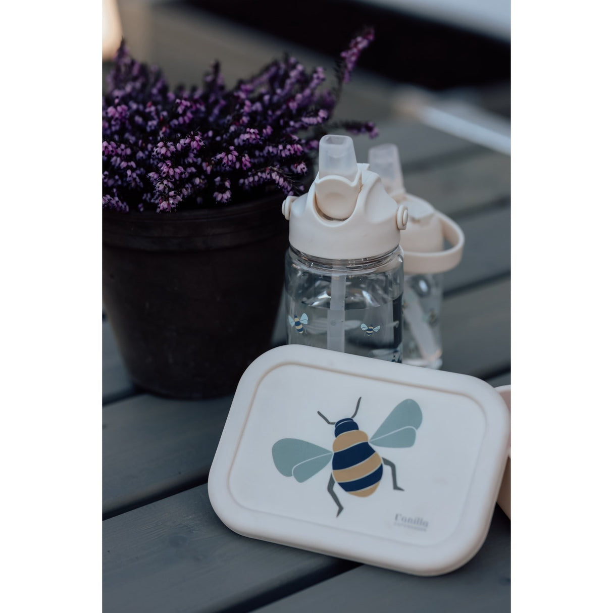 Vanilla COPENHAGEN Honeybee Happy Matlåda - Silicone