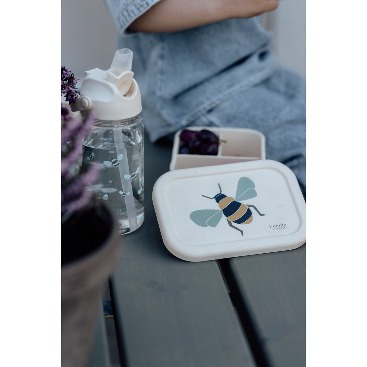 Vanilla COPENHAGEN Honeybee Happy Matlåda - Silicone