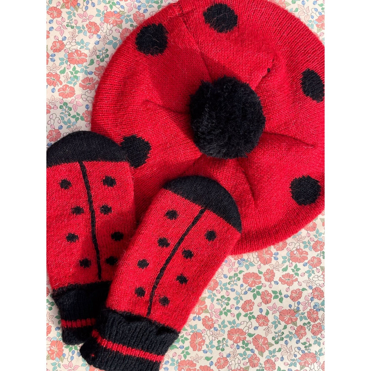 Konges Sløjd Barbados Cherry Ladybug Vantar