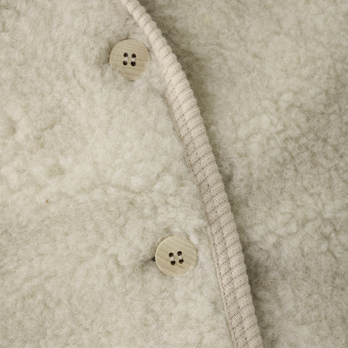 Huttelihut Cement Väst Ull Nallebjörn W. Lining