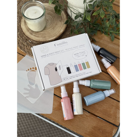 Vanilla COPENHAGEN Multi Tyg Paint Spray Hand & Foot Print Kit