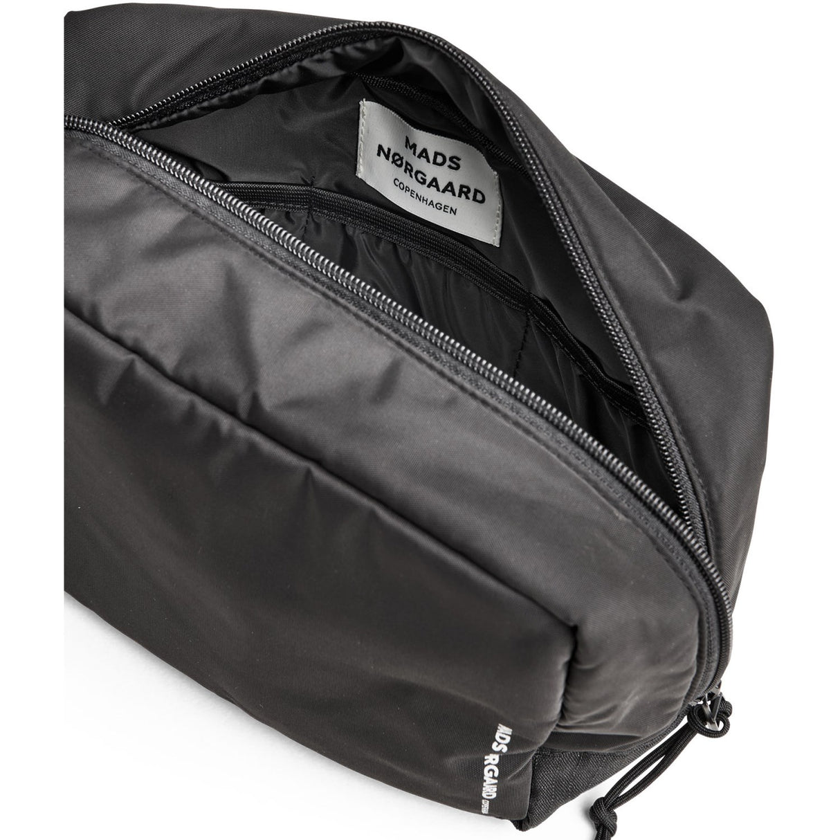 Mads Nørgaard Black Tian Travel Kit