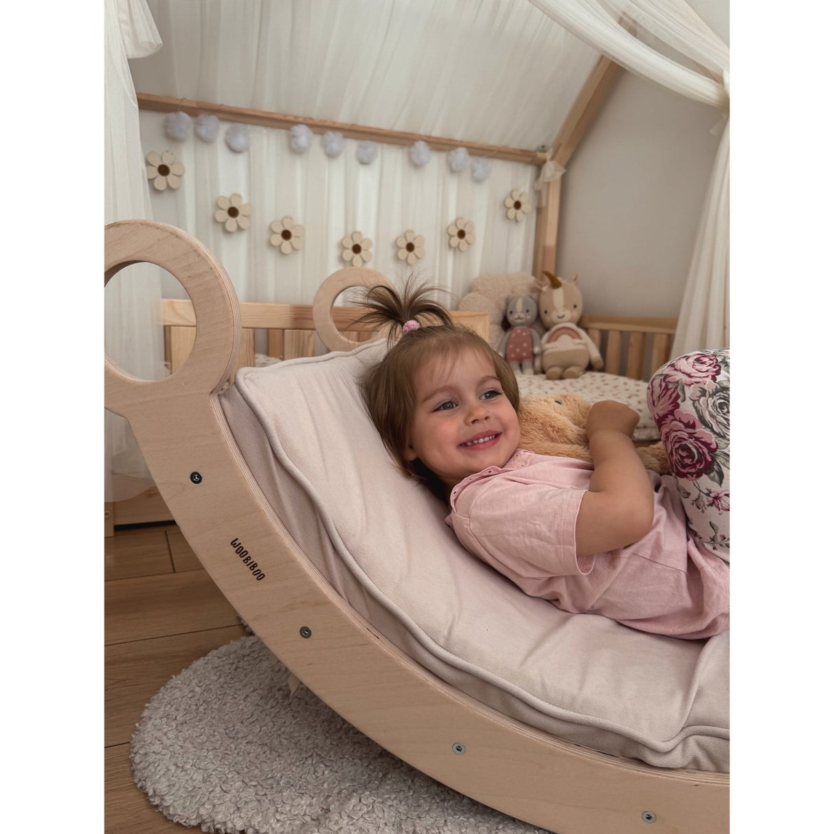 Woobiboo Natural Montessori Rocker Med Beige Madras L