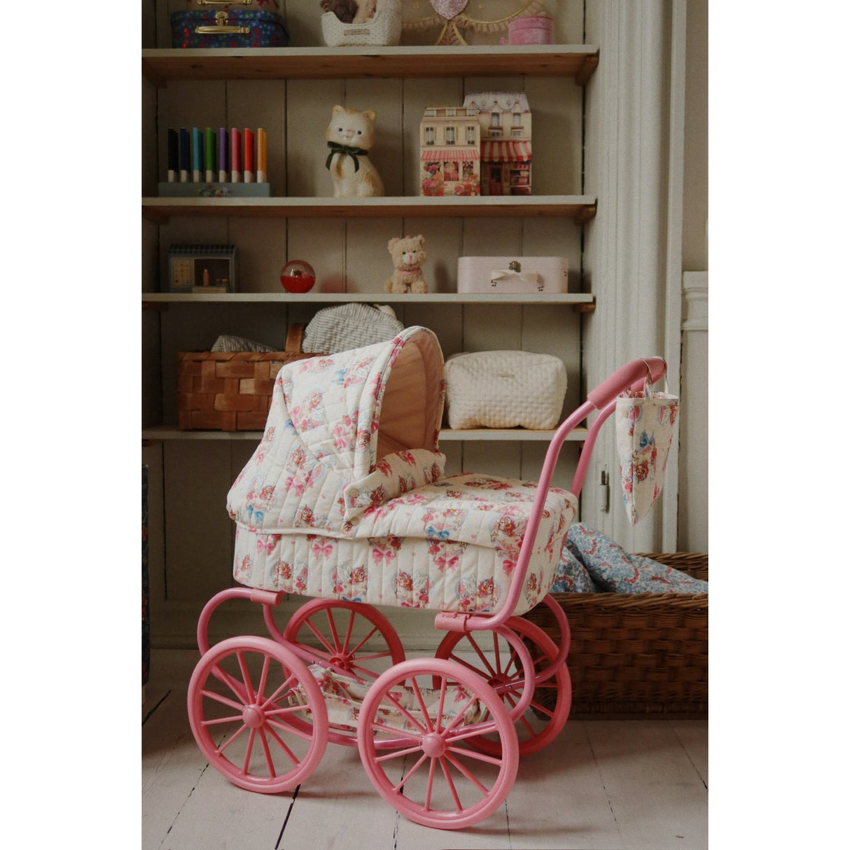 Konges Sløjd Twinkle Sprinkle Minnie Twinkle Docka Sittvagnar