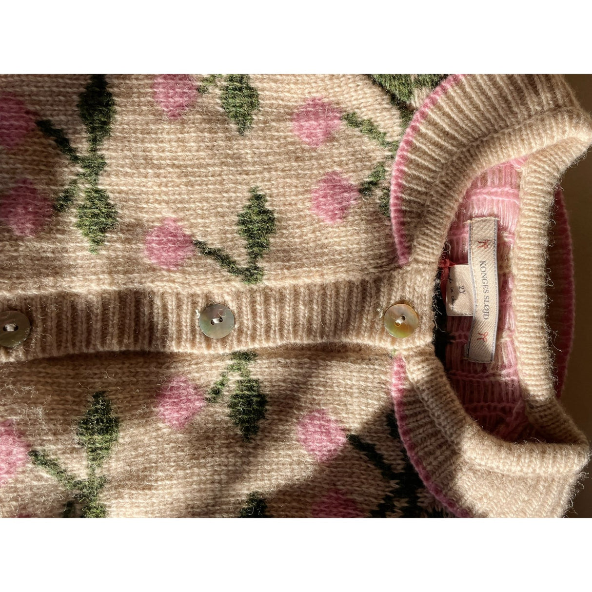 Konges Sløjd Cherry Belou Stickad Krage Cardigan