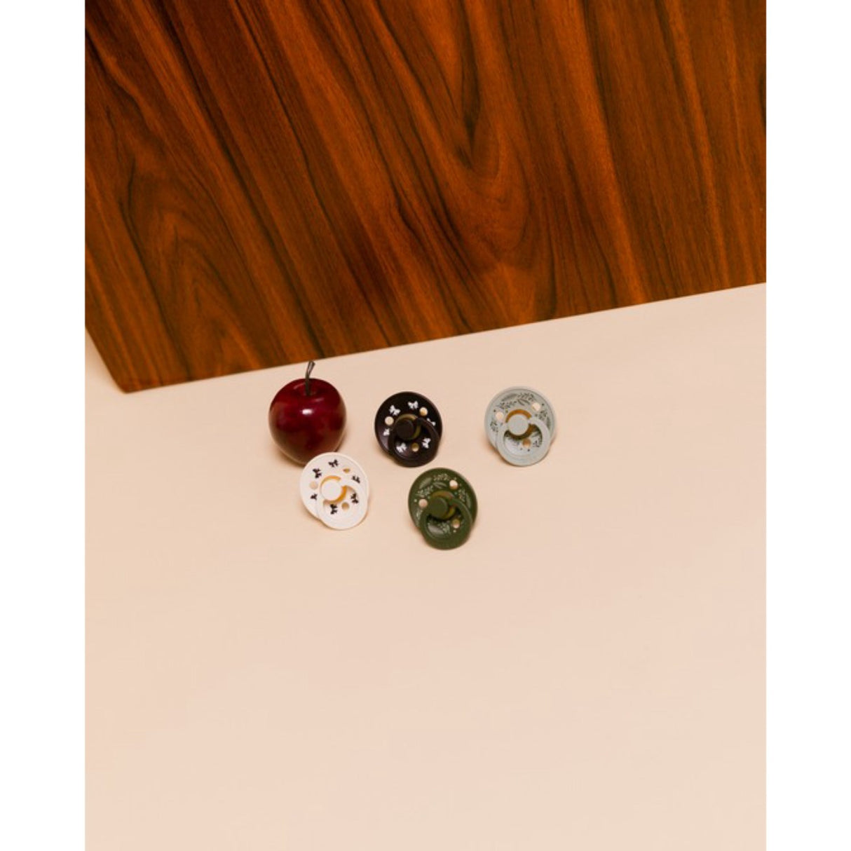 Bibs Sage/Hunter Green Napp Colour Holiday Leaf 2-Pack Latex