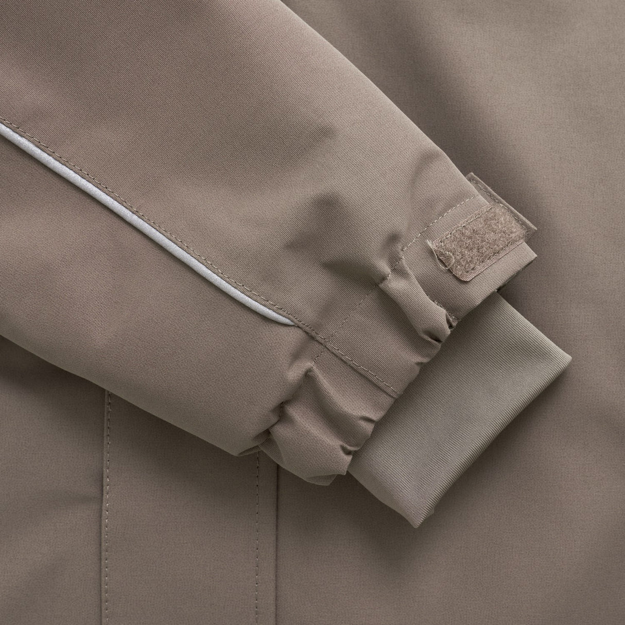 En Fant Fungi Flygdräkt W. Fake Päls