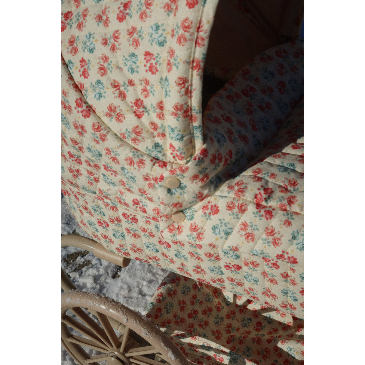 Konges Sløjd Lumina Minnie Docka Sittvagnar