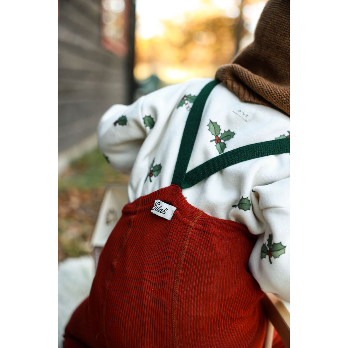 Silly Silas Maple Leaf With Dark Forest Green Footed Strumpbyxar Christmas Edition