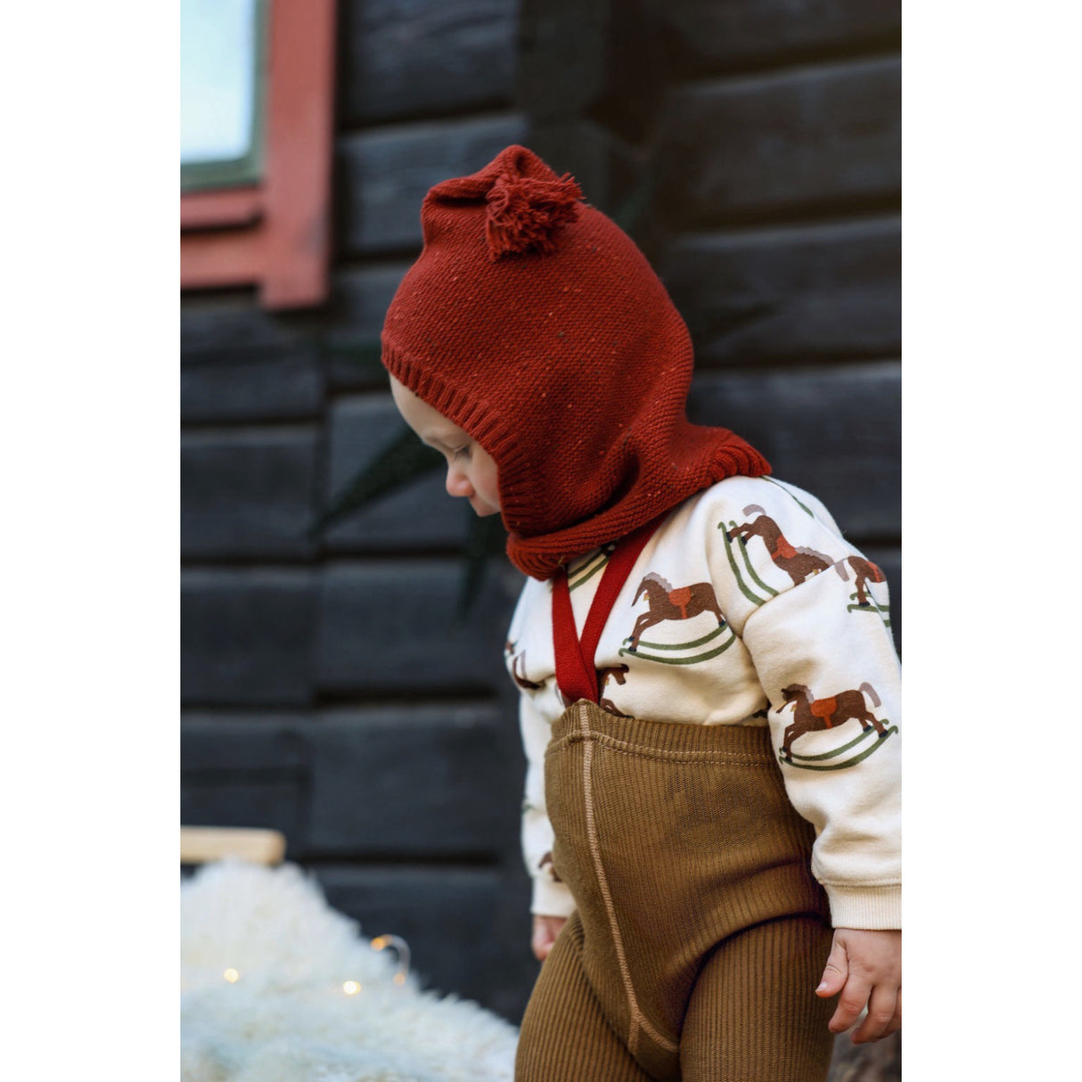 Silly Silas Acorn Brown With Maple Leaf Footed Strumpbyxar Christmas Edition