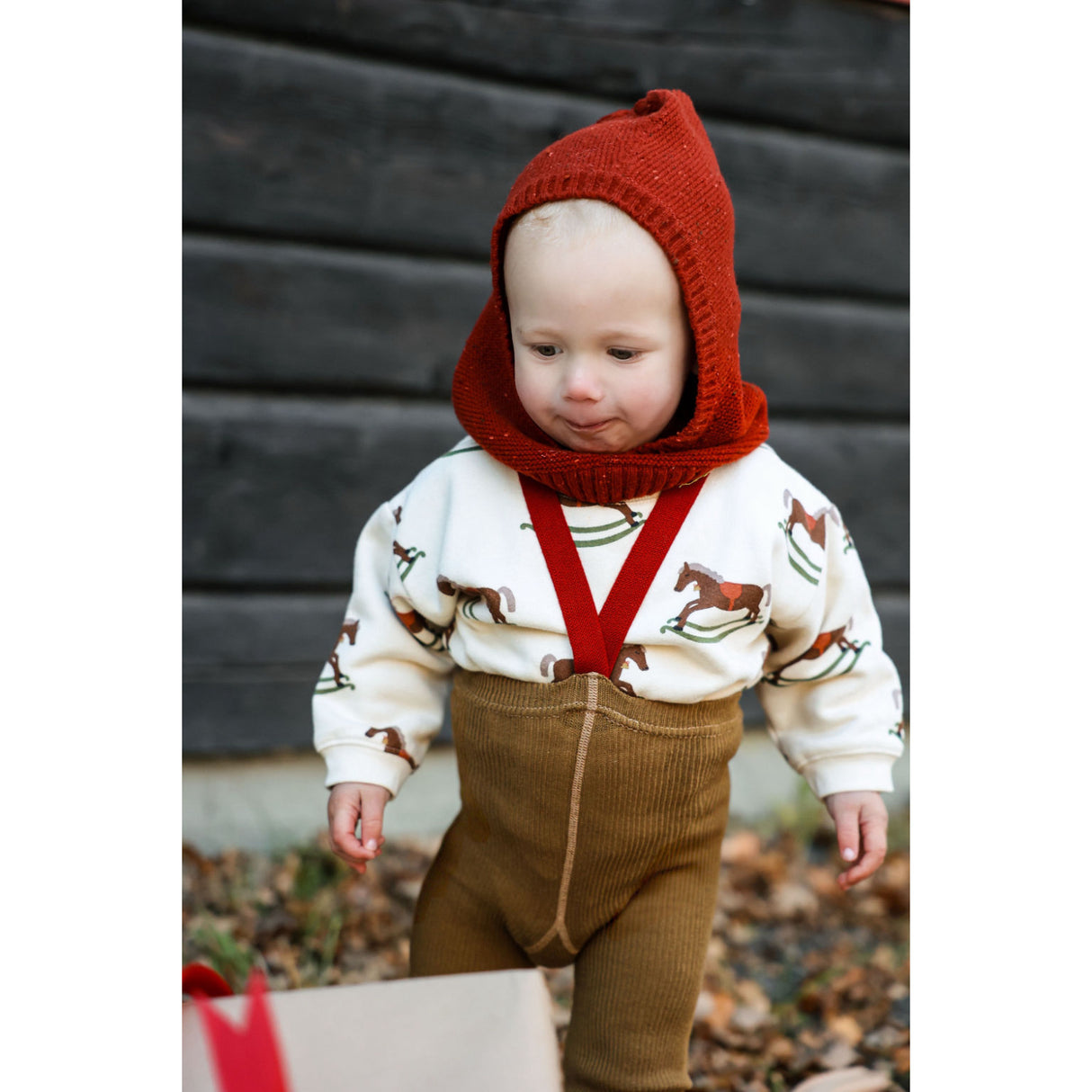 Silly Silas Acorn Brown With Maple Leaf Footed Strumpbyxar Christmas Edition