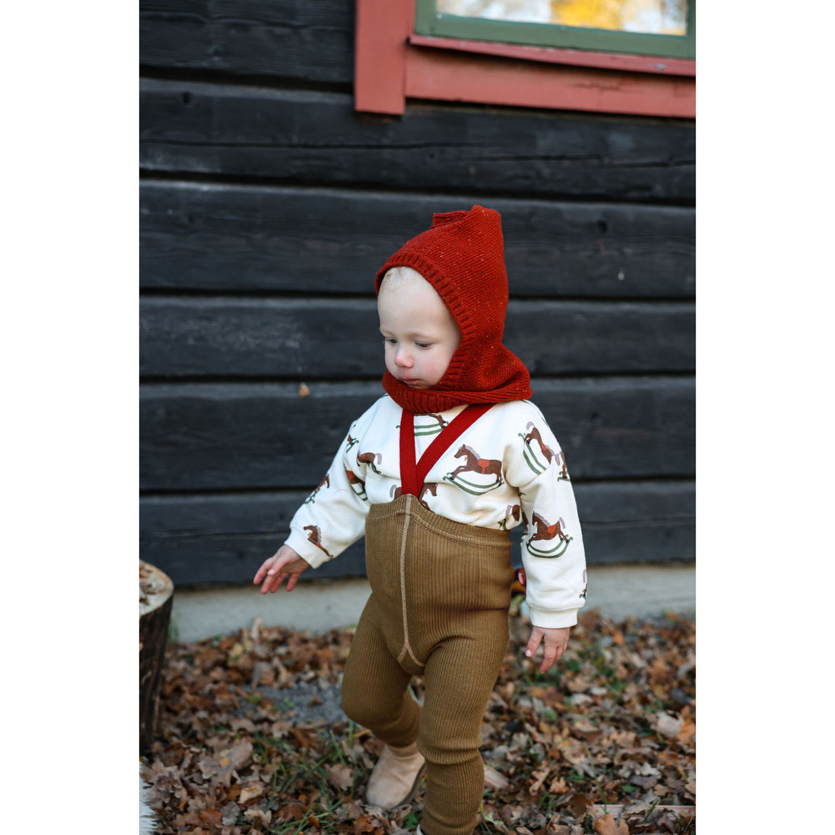 Silly Silas Acorn Brown With Maple Leaf Footed Strumpbyxar Christmas Edition