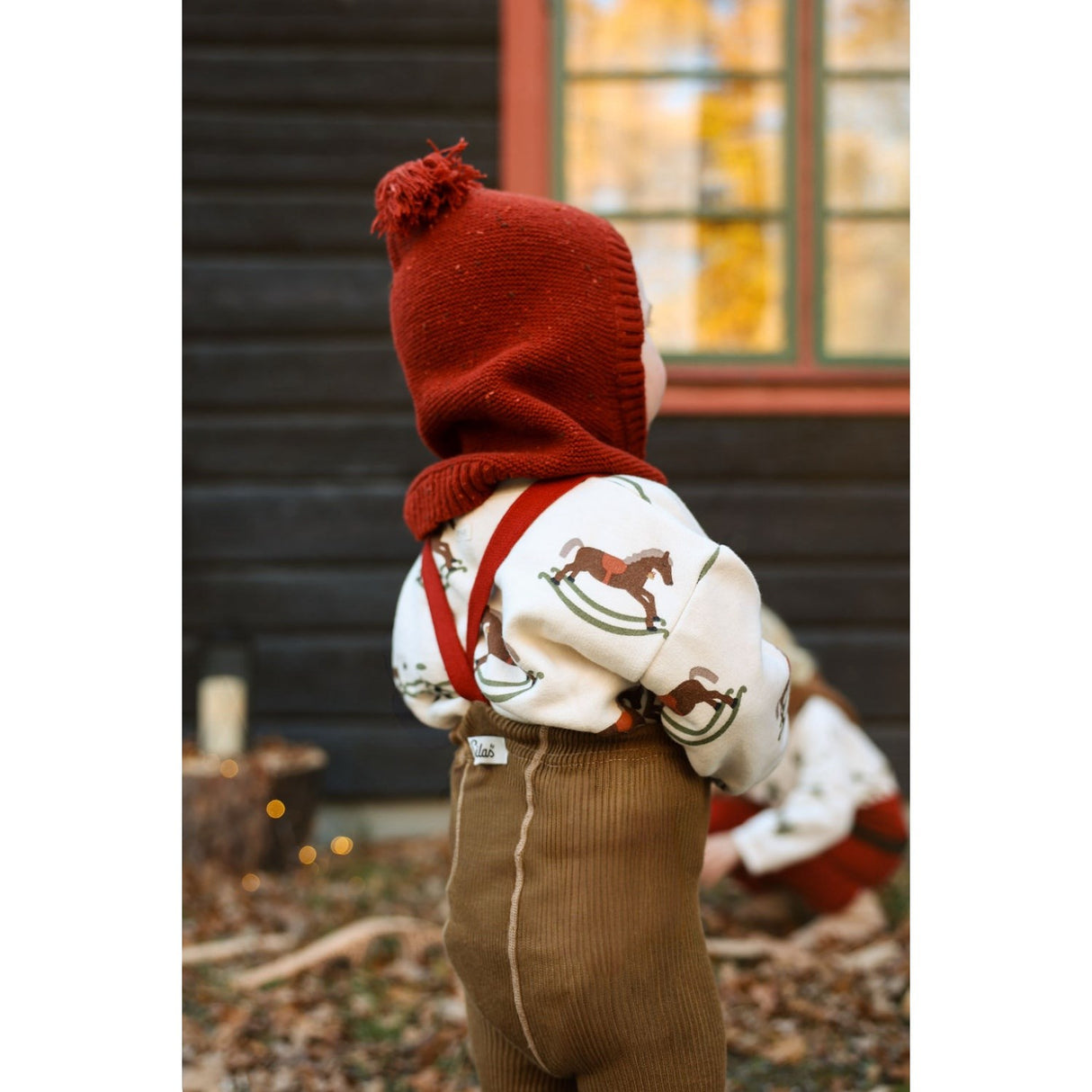 Silly Silas Acorn Brown With Maple Leaf Footed Strumpbyxar Christmas Edition