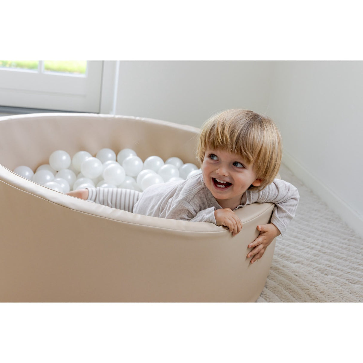 Tumble Time Taupe Ball Pool i Vegan PU ø90cm 150 st. Bollar