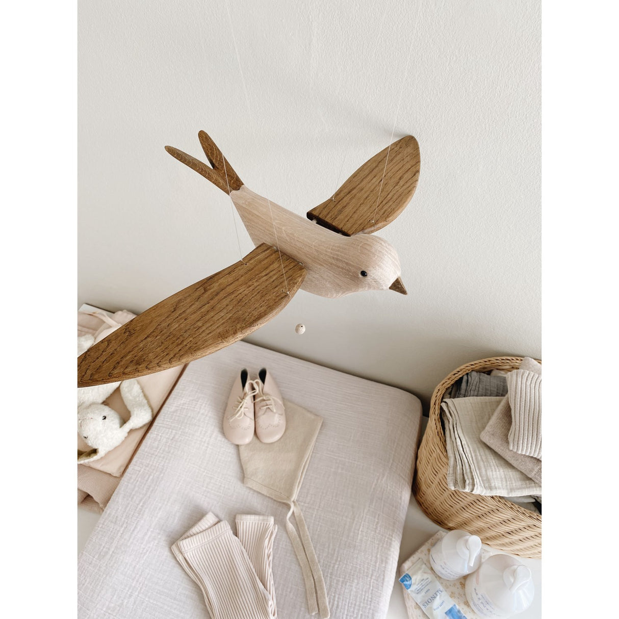 KAS Kopenhagen Smoked Oak Wings Flying Koko