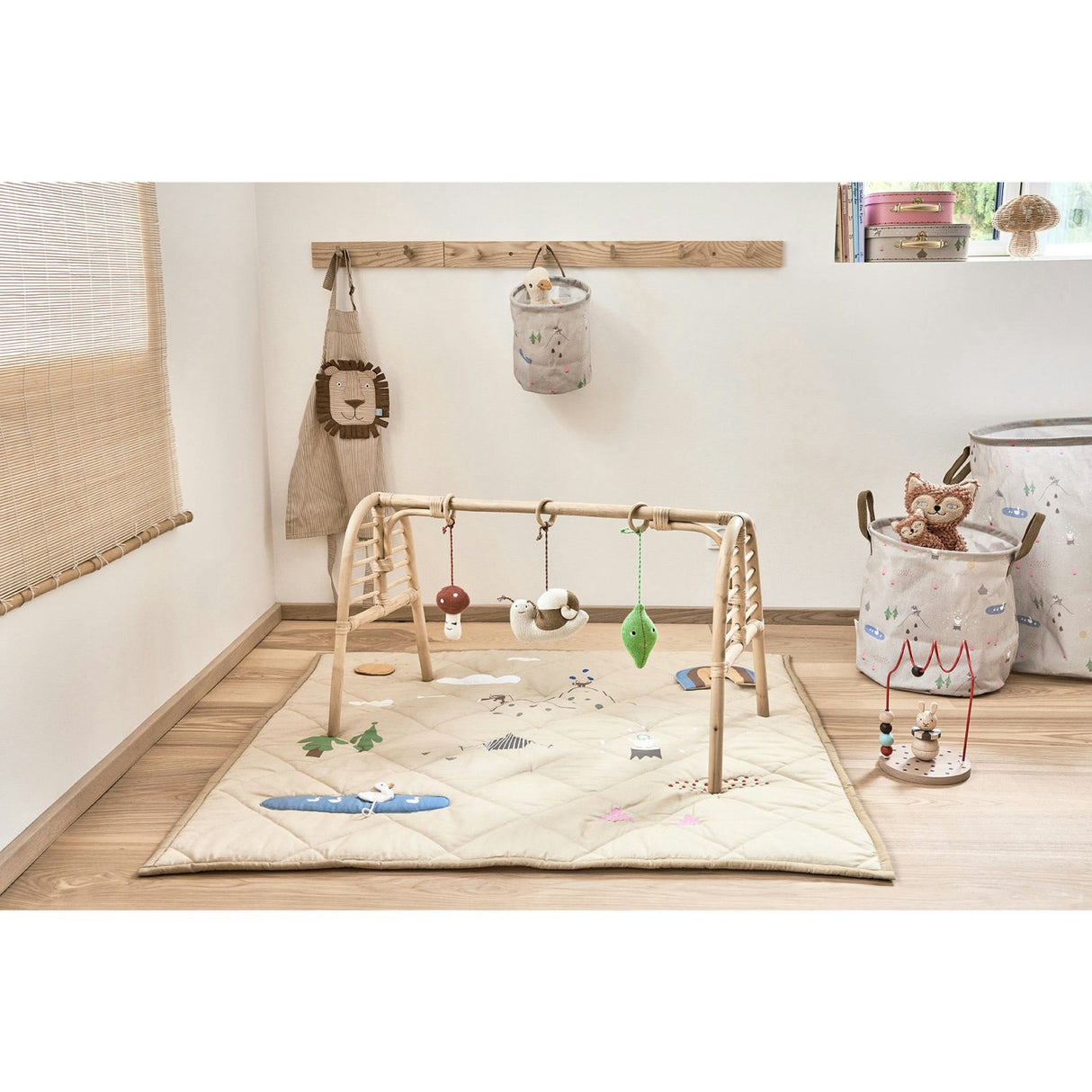 OYOY Nature / Cherry Red Circus Rabbit Abacus